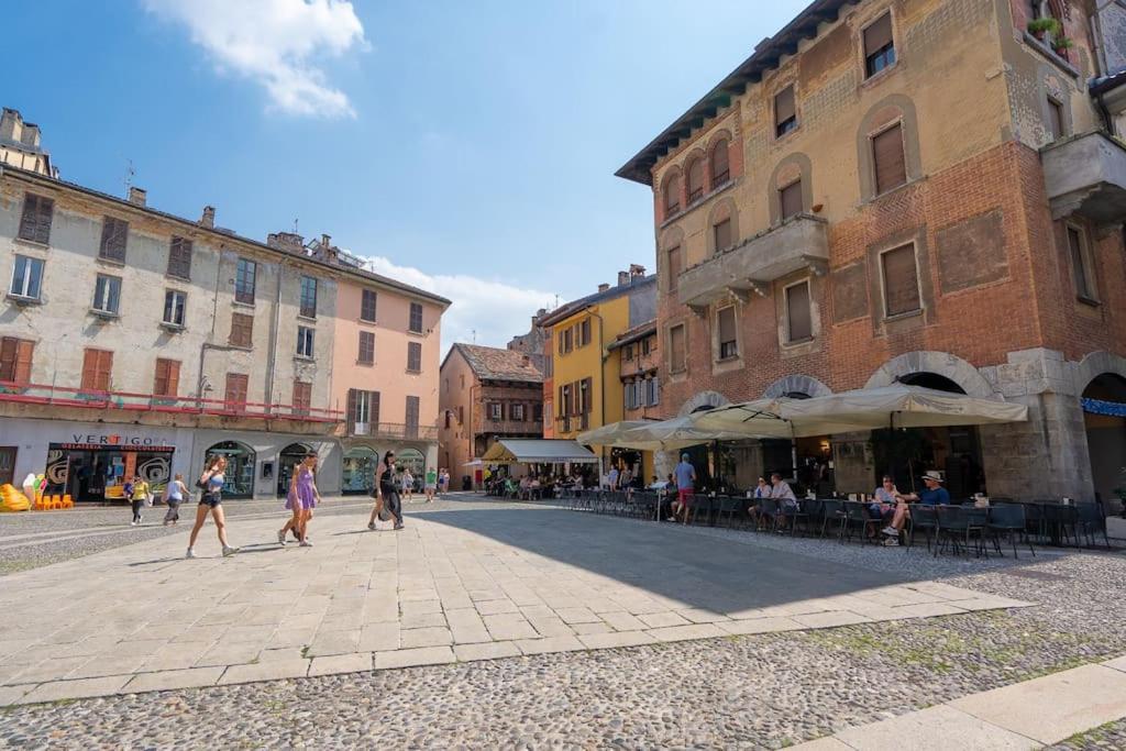 Alloggio Del 1400 Nel Cuore Del Centro Storico A 2 Min Dal Porto E Con 2 Bici Gratuite Côme Esterno foto