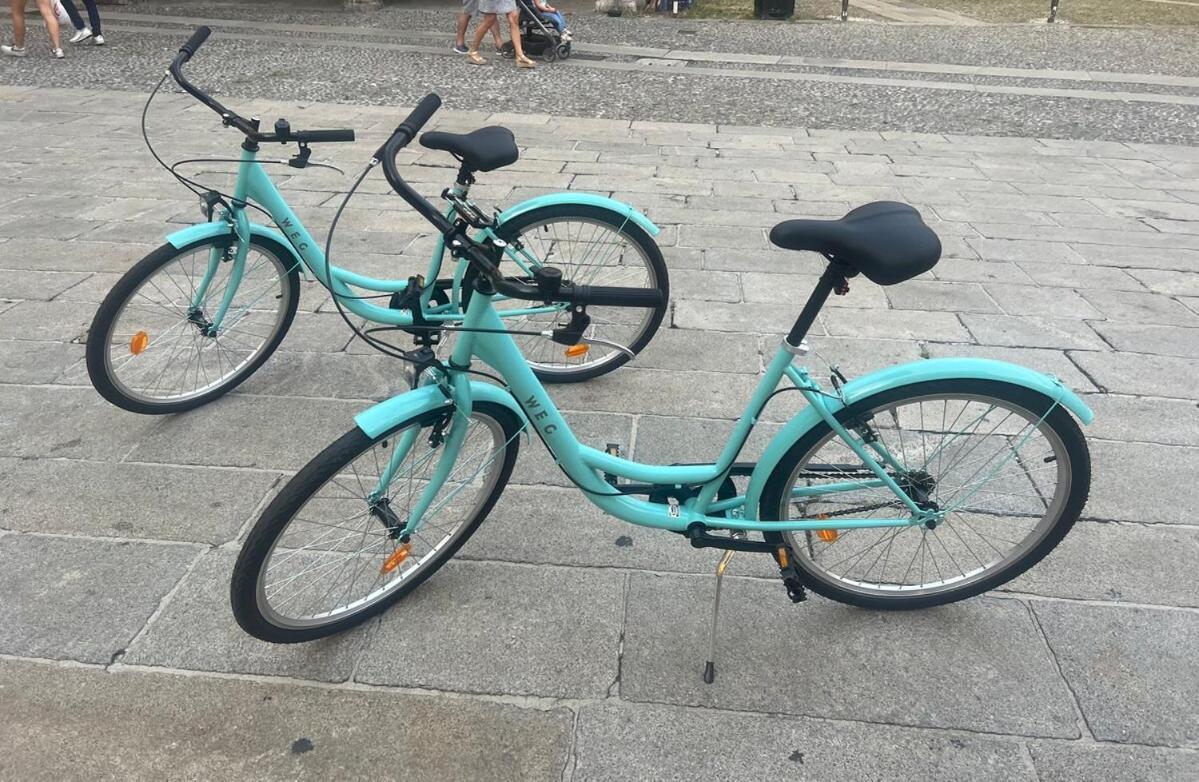 Alloggio Del 1400 Nel Cuore Del Centro Storico A 2 Min Dal Porto E Con 2 Bici Gratuite Côme Esterno foto